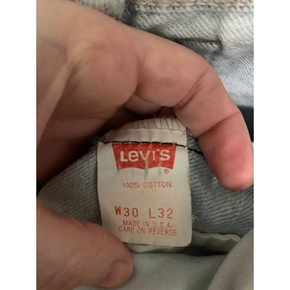 Vintage light wash Levis 550 cropped and patches design 90s Made in USA 30" - Picture 5 of 8